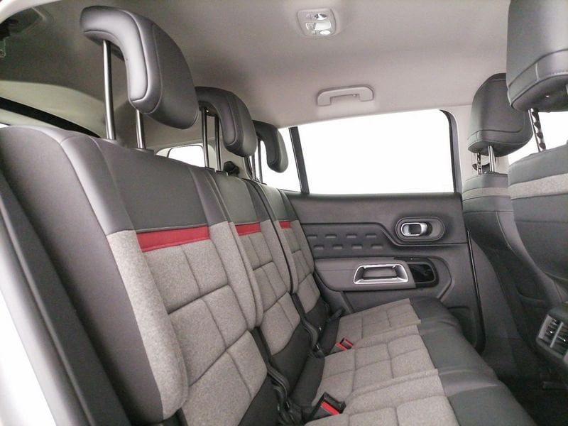 https://cdn-dk.caraffinity.it/dealer/datafiles/vehicle/images/800/1309/fm3jxuKPieRGsiCr.jpeg