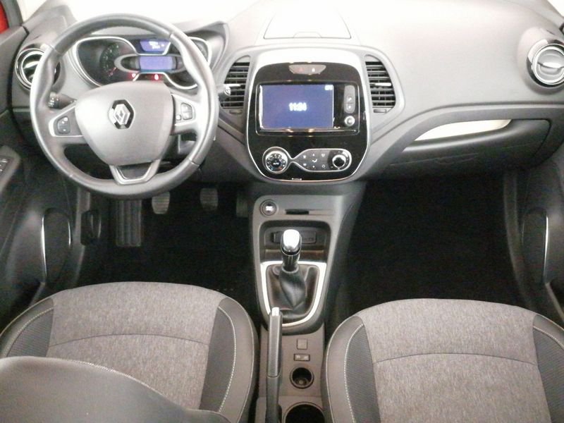 https://cdn-dk.caraffinity.it/dealer/datafiles/vehicle/images/800/1309/gknsKfEezxP42L14.jpeg