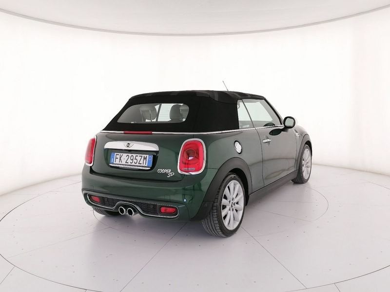 https://cdn-dk.caraffinity.it/dealer/datafiles/vehicle/images/800/1309/iBdiqOzGgVOdp15r.jpeg