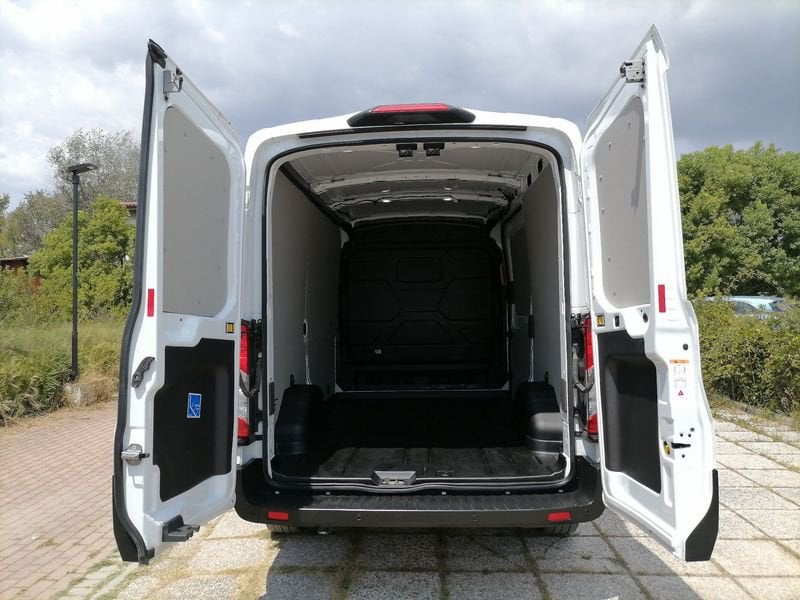 https://cdn-dk.caraffinity.it/dealer/datafiles/vehicle/images/800/1309/jsETosOSk28CLVUe.jpeg