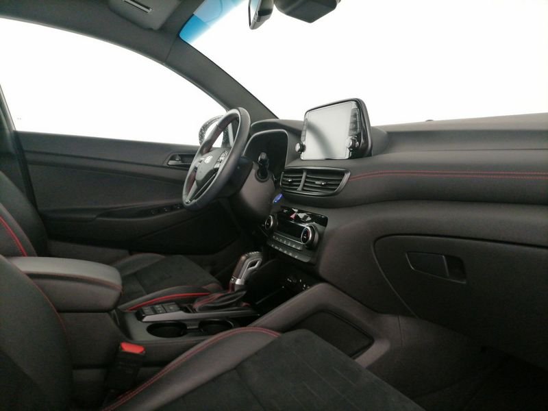 https://cdn-dk.caraffinity.it/dealer/datafiles/vehicle/images/800/1309/lhNckASw2mN0VZ0G.jpeg