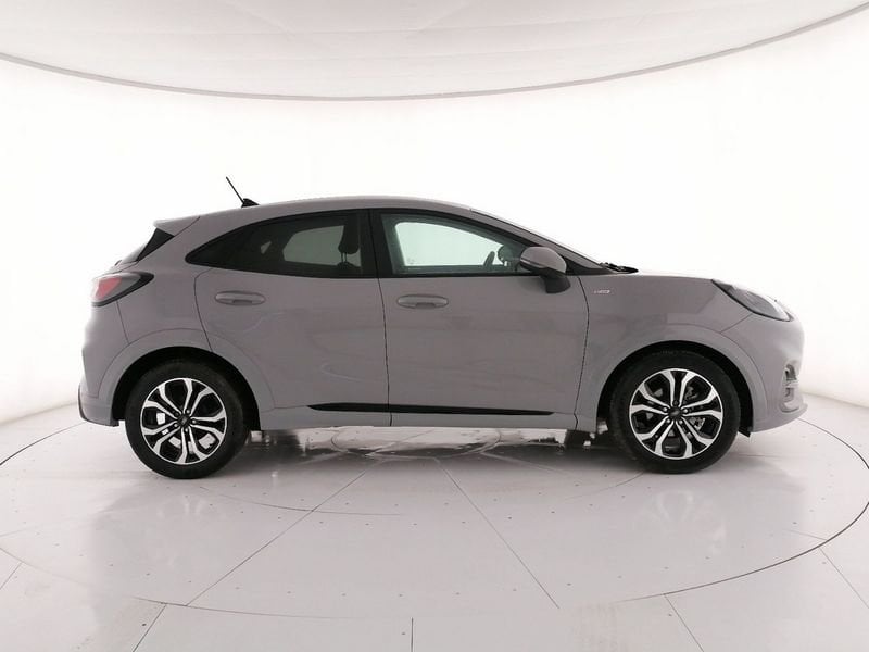 https://cdn-dk.caraffinity.it/dealer/datafiles/vehicle/images/800/1309/lz9hqJIPa0j2WvXn.jpeg