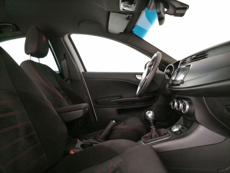 https://cdn-dk.caraffinity.it/dealer/datafiles/vehicle/images/800/1309/m7xzi4CanH166fnY.jpeg