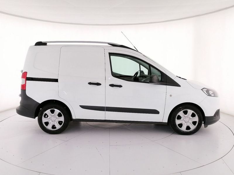 https://cdn-dk.caraffinity.it/dealer/datafiles/vehicle/images/800/1309/nEkWhaZgMufCSbPB.jpeg