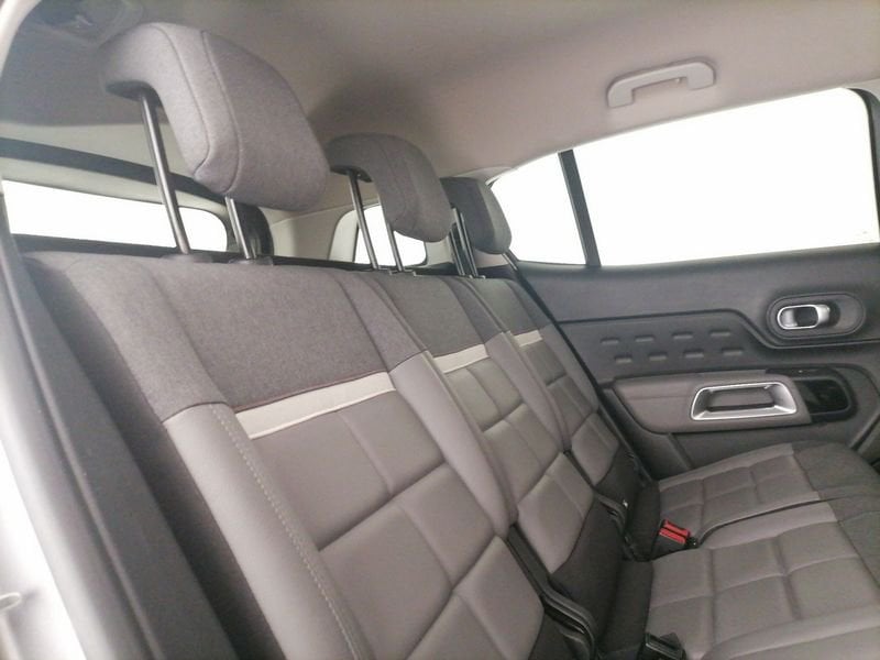 https://cdn-dk.caraffinity.it/dealer/datafiles/vehicle/images/800/1309/ooc3yxCN3tL8dBvG.jpeg