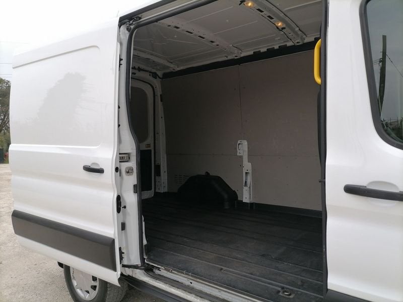 https://cdn-dk.caraffinity.it/dealer/datafiles/vehicle/images/800/1309/qp1MX5GnuTEbzj4B.jpeg