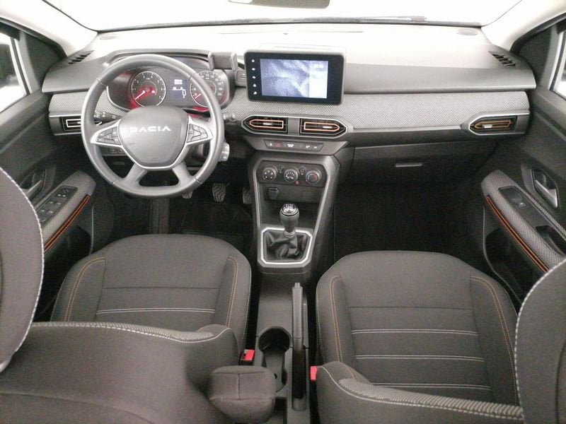 https://cdn-dk.caraffinity.it/dealer/datafiles/vehicle/images/800/1309/r4LlevY66Dgj4R7b.jpeg