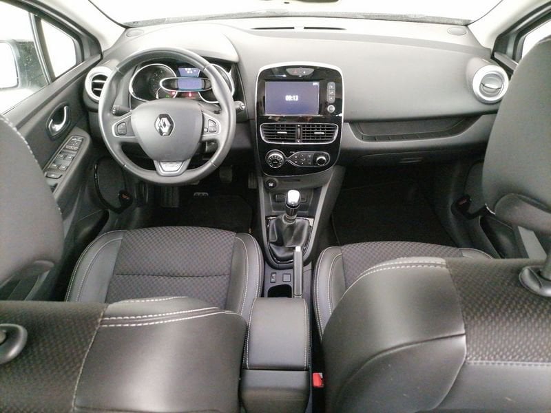 https://cdn-dk.caraffinity.it/dealer/datafiles/vehicle/images/800/1309/rC632PnMPLNZEMEe.jpeg