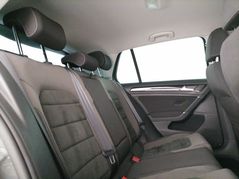 https://cdn-dk.caraffinity.it/dealer/datafiles/vehicle/images/800/1309/sqyRdMzwlsPND8Kr.jpeg