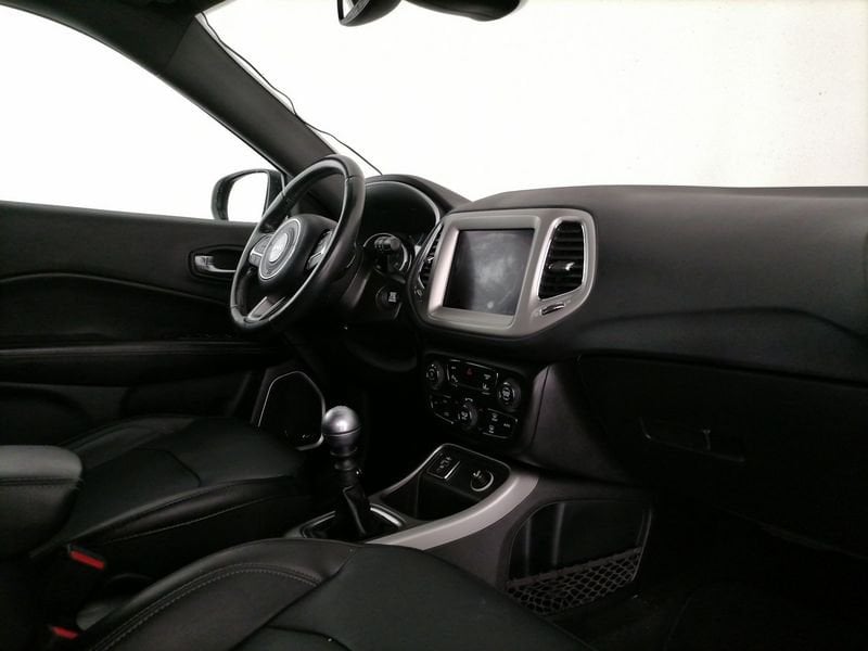 https://cdn-dk.caraffinity.it/dealer/datafiles/vehicle/images/800/1309/ss0e0jWHDo2QGiop.jpeg