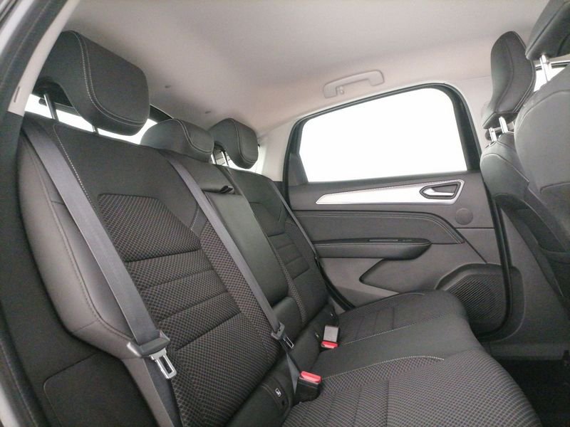 https://cdn-dk.caraffinity.it/dealer/datafiles/vehicle/images/800/1309/tFJY1gncxKWASwgG.jpeg