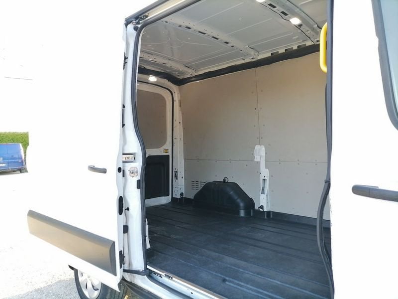 https://cdn-dk.caraffinity.it/dealer/datafiles/vehicle/images/800/1309/taq16PUXqgR8TYwk.jpeg