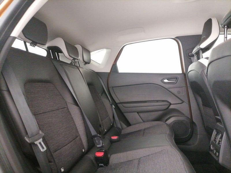 https://cdn-dk.caraffinity.it/dealer/datafiles/vehicle/images/800/1309/tvgKhTBo3eJuiYo4.jpeg