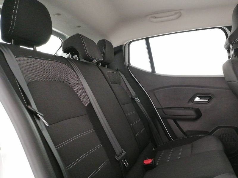 https://cdn-dk.caraffinity.it/dealer/datafiles/vehicle/images/800/1309/uT9JjueJZLQEquFV.jpeg