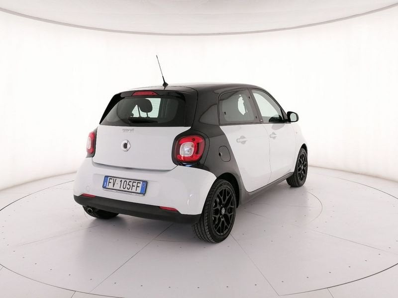 https://cdn-dk.caraffinity.it/dealer/datafiles/vehicle/images/800/1309/xVZk3nOHM4v4FsUe.jpeg