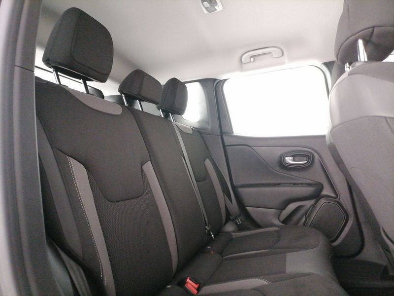 https://cdn-dk.caraffinity.it/dealer/datafiles/vehicle/images/800/1309/xodmRqa8irotKi9E.jpeg