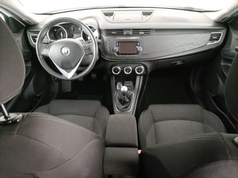https://cdn-dk.caraffinity.it/dealer/datafiles/vehicle/images/800/1309/xr7oi8839YlEfoQU.jpeg