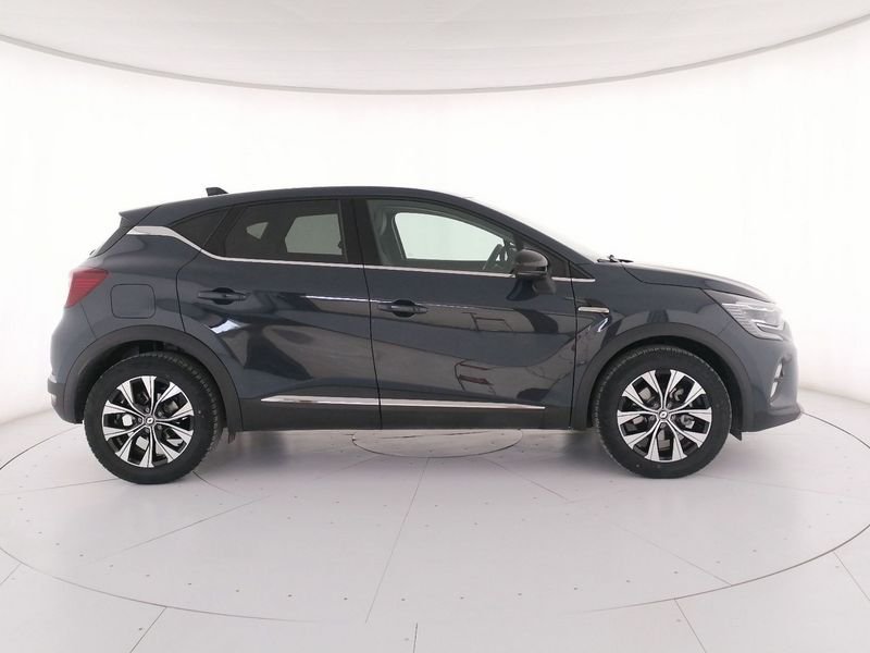 https://cdn-dk.caraffinity.it/dealer/datafiles/vehicle/images/800/1309/ysEICluSG54meuXk.jpeg