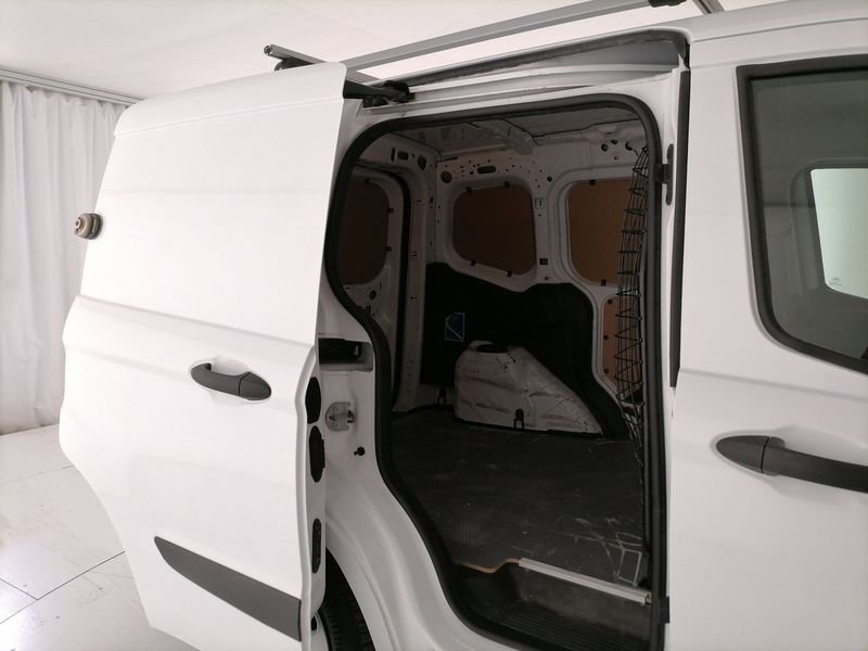 https://cdn-dk.caraffinity.it/dealer/datafiles/vehicle/images/800/1309/ywSS2kmSRIQyQaea.jpeg