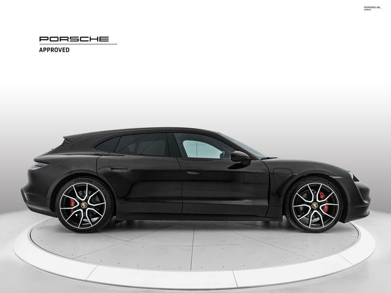 https://cdn-dk.caraffinity.it/dealer/datafiles/vehicle/images/800/1334/7W1FOQjKQtMBy1VR.jpeg?opacity=0&size=100&position=BOTTOM_CENTER&border=0&watermark=%2Fdealer%2Fdatafiles%2Fvehicle%2Fimages%2Fwatermark%2F1334%2F0cdce9f1-3b9c-4b85-88e2-fd43543cd032.png