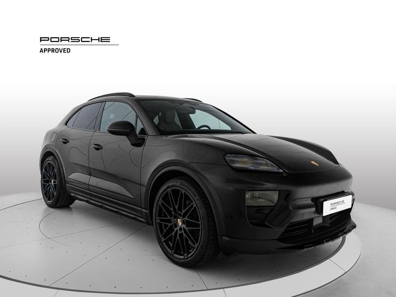 https://cdn-dk.caraffinity.it/dealer/datafiles/vehicle/images/800/1334/7hNIgztHm7xwX5Es.jpeg?opacity=0&size=100&position=BOTTOM_CENTER&border=0&watermark=%2Fdealer%2Fdatafiles%2Fvehicle%2Fimages%2Fwatermark%2F1334%2F0cdce9f1-3b9c-4b85-88e2-fd43543cd032.png