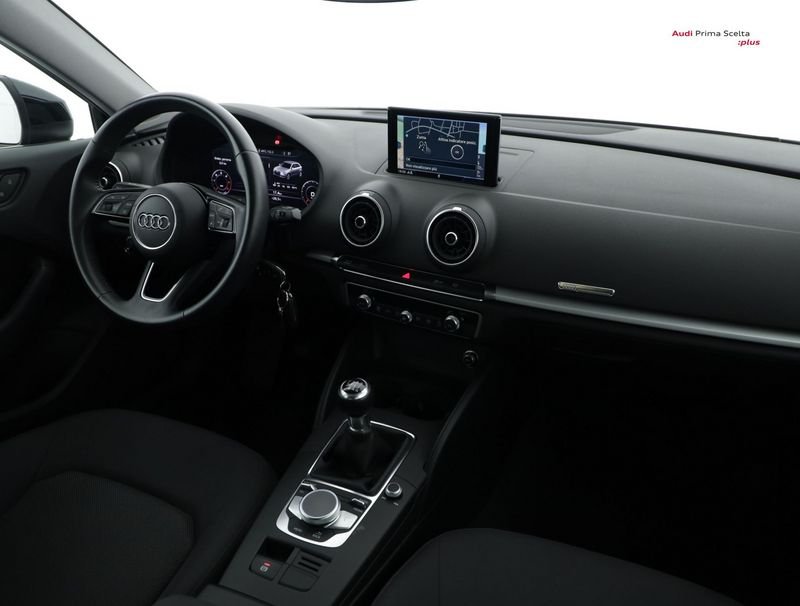 https://cdn-dk.caraffinity.it/dealer/datafiles/vehicle/images/800/1334/Ae91nTSy3VphNa1M.jpeg?opacity=0&size=100&position=BOTTOM_CENTER&border=0&watermark=%2Fdealer%2Fdatafiles%2Fvehicle%2Fimages%2Fwatermark%2F1334%2F0cdce9f1-3b9c-4b85-88e2-fd43543cd032.png