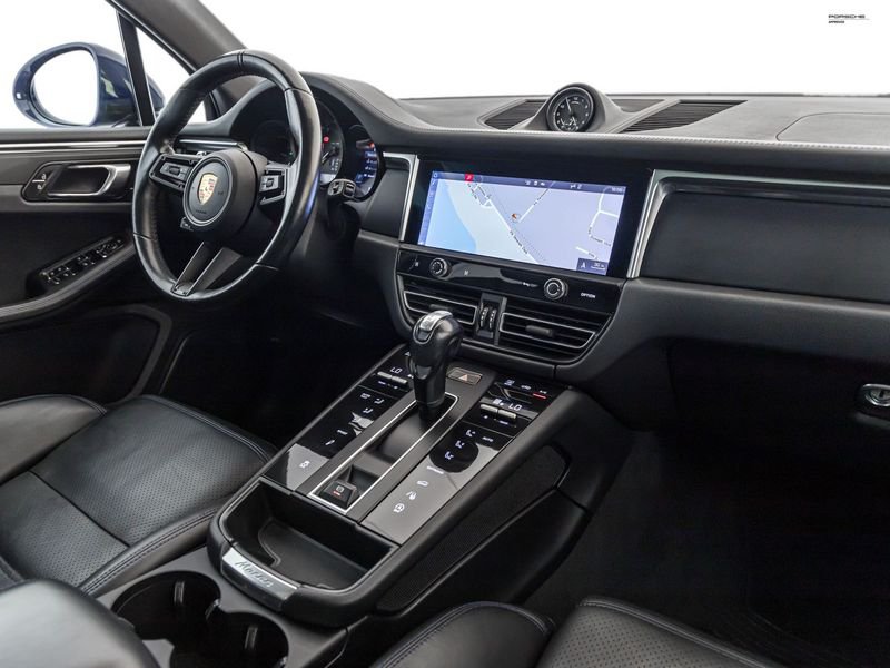 https://cdn-dk.caraffinity.it/dealer/datafiles/vehicle/images/800/1334/I9mkp0Cr1XLugHHO.jpeg?opacity=0&size=100&position=BOTTOM_CENTER&border=0&watermark=%2Fdealer%2Fdatafiles%2Fvehicle%2Fimages%2Fwatermark%2F1334%2F0cdce9f1-3b9c-4b85-88e2-fd43543cd032.png