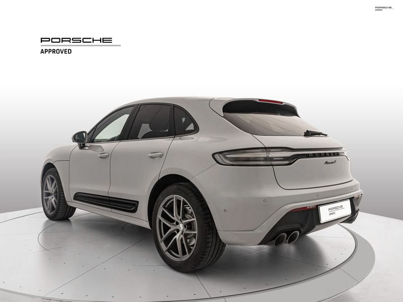 https://cdn-dk.caraffinity.it/dealer/datafiles/vehicle/images/800/1334/MvbmGdk72Pztmq84.jpeg?opacity=0&size=100&position=BOTTOM_CENTER&border=0&watermark=%2Fdealer%2Fdatafiles%2Fvehicle%2Fimages%2Fwatermark%2F1334%2F0cdce9f1-3b9c-4b85-88e2-fd43543cd032.png