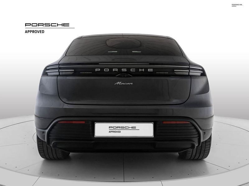 https://cdn-dk.caraffinity.it/dealer/datafiles/vehicle/images/800/1334/O77zSl4U3y5mrQK8.jpeg?opacity=0&size=100&position=BOTTOM_CENTER&border=0&watermark=%2Fdealer%2Fdatafiles%2Fvehicle%2Fimages%2Fwatermark%2F1334%2F0cdce9f1-3b9c-4b85-88e2-fd43543cd032.png