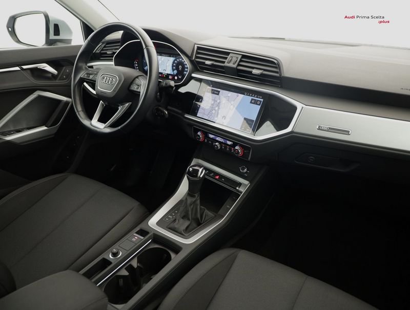 https://cdn-dk.caraffinity.it/dealer/datafiles/vehicle/images/800/1334/Z9oxdgY0BYUFGbVU.jpeg?opacity=0&size=100&position=BOTTOM_CENTER&border=0&watermark=%2Fdealer%2Fdatafiles%2Fvehicle%2Fimages%2Fwatermark%2F1334%2F0cdce9f1-3b9c-4b85-88e2-fd43543cd032.png