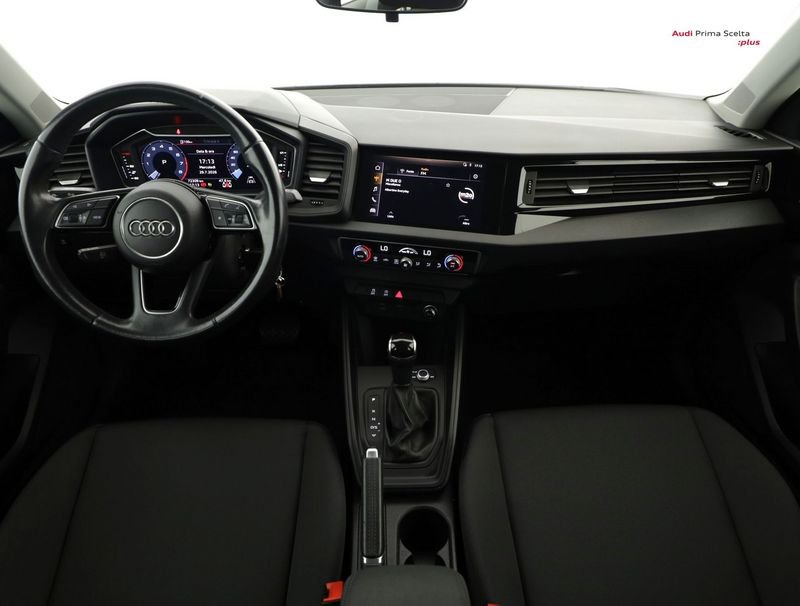https://cdn-dk.caraffinity.it/dealer/datafiles/vehicle/images/800/1334/bveecoBRBZjXylky.jpeg?opacity=0&size=100&position=BOTTOM_CENTER&border=0&watermark=%2Fdealer%2Fdatafiles%2Fvehicle%2Fimages%2Fwatermark%2F1334%2F0cdce9f1-3b9c-4b85-88e2-fd43543cd032.png