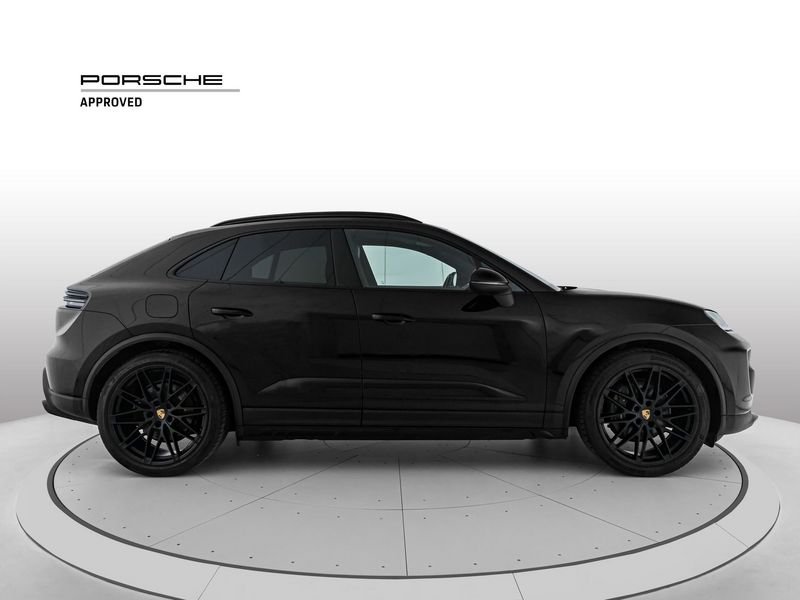https://cdn-dk.caraffinity.it/dealer/datafiles/vehicle/images/800/1334/c3ObqjXoihjnLcrL.jpeg?opacity=0&size=100&position=BOTTOM_CENTER&border=0&watermark=%2Fdealer%2Fdatafiles%2Fvehicle%2Fimages%2Fwatermark%2F1334%2F0cdce9f1-3b9c-4b85-88e2-fd43543cd032.png
