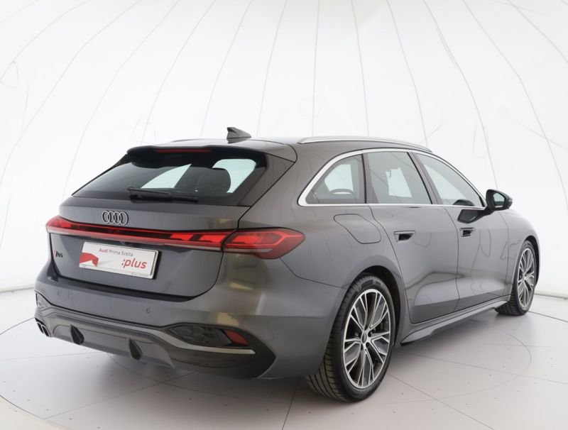 https://cdn-dk.caraffinity.it/dealer/datafiles/vehicle/images/800/1334/kSKBQcvh2YHQOJr3.jpeg?opacity=0&size=100&position=BOTTOM_CENTER&border=0&watermark=%2Fdealer%2Fdatafiles%2Fvehicle%2Fimages%2Fwatermark%2F1334%2F0cdce9f1-3b9c-4b85-88e2-fd43543cd032.png