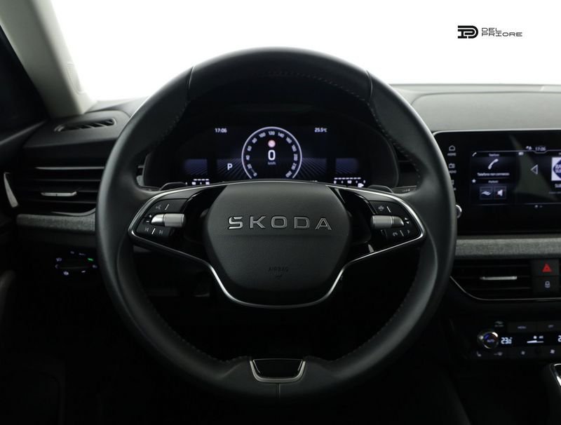 https://cdn-dk.caraffinity.it/dealer/datafiles/vehicle/images/800/1334/lsJjh0LUzPiS3gRD.jpeg?opacity=0&size=100&position=BOTTOM_CENTER&border=0&watermark=%2Fdealer%2Fdatafiles%2Fvehicle%2Fimages%2Fwatermark%2F1334%2F0cdce9f1-3b9c-4b85-88e2-fd43543cd032.png