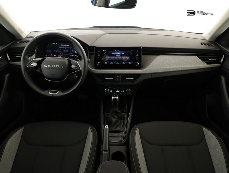 https://cdn-dk.caraffinity.it/dealer/datafiles/vehicle/images/800/1334/mh1wY0zy0bzggEv2.jpeg?opacity=0&size=100&position=BOTTOM_CENTER&border=0&watermark=%2Fdealer%2Fdatafiles%2Fvehicle%2Fimages%2Fwatermark%2F1334%2F0cdce9f1-3b9c-4b85-88e2-fd43543cd032.png