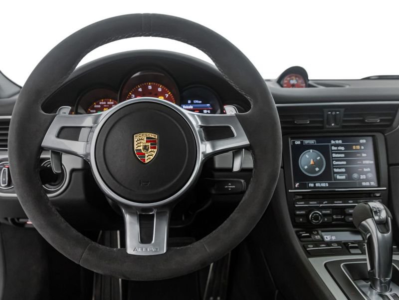 https://cdn-dk.caraffinity.it/dealer/datafiles/vehicle/images/800/1334/pKVjsMia2kJQUIkI.jpeg?opacity=0&size=100&position=BOTTOM_CENTER&border=0&watermark=%2Fdealer%2Fdatafiles%2Fvehicle%2Fimages%2Fwatermark%2F1334%2F0cdce9f1-3b9c-4b85-88e2-fd43543cd032.png