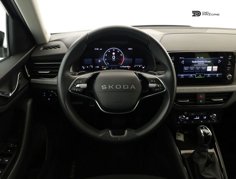 https://cdn-dk.caraffinity.it/dealer/datafiles/vehicle/images/800/1334/sLEjyicyYzqQXjwG.jpeg?opacity=0&size=100&position=BOTTOM_CENTER&border=0&watermark=%2Fdealer%2Fdatafiles%2Fvehicle%2Fimages%2Fwatermark%2F1334%2F0cdce9f1-3b9c-4b85-88e2-fd43543cd032.png