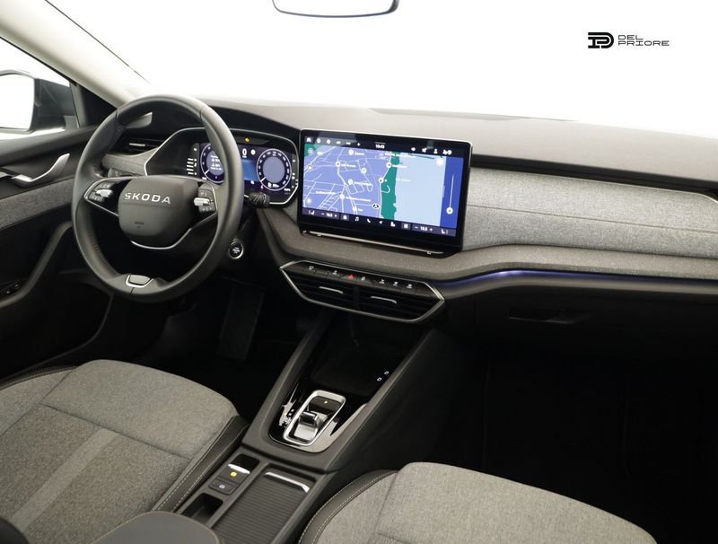 https://cdn-dk.caraffinity.it/dealer/datafiles/vehicle/images/800/1334/vkSPODu2JAXHf0PN.jpeg?opacity=0&size=100&position=BOTTOM_CENTER&border=0&watermark=%2Fdealer%2Fdatafiles%2Fvehicle%2Fimages%2Fwatermark%2F1334%2F0cdce9f1-3b9c-4b85-88e2-fd43543cd032.png