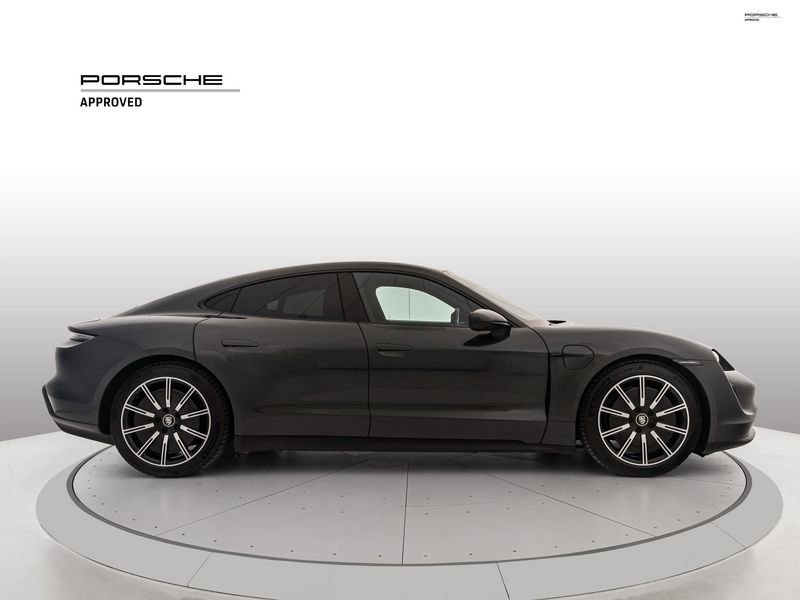 https://cdn-dk.caraffinity.it/dealer/datafiles/vehicle/images/800/1334/xZJyNy58JBuLyQvS.jpeg?opacity=0&size=100&position=BOTTOM_CENTER&border=0&watermark=%2Fdealer%2Fdatafiles%2Fvehicle%2Fimages%2Fwatermark%2F1334%2F0cdce9f1-3b9c-4b85-88e2-fd43543cd032.png