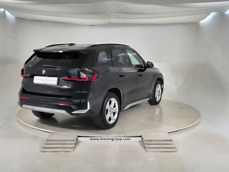 https://cdn-dk.caraffinity.it/dealer/datafiles/vehicle/images/800/1452/0NAhSddxsbql4zDm.jpg