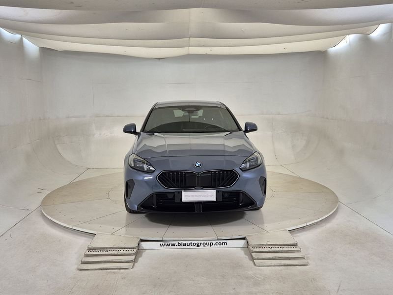 https://cdn-dk.caraffinity.it/dealer/datafiles/vehicle/images/800/1452/0ScPvLMoyluDDfaA.jpg