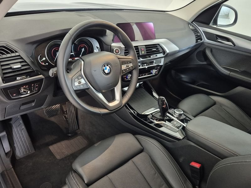 https://cdn-dk.caraffinity.it/dealer/datafiles/vehicle/images/800/1452/0dYxf6GPHYnB34BR.jpg