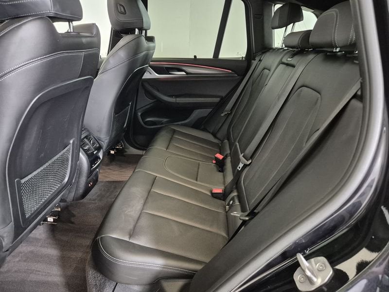 https://cdn-dk.caraffinity.it/dealer/datafiles/vehicle/images/800/1452/15CfeZLMiL5UE0rI.jpg