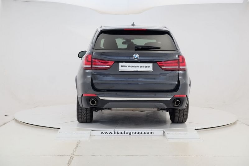 https://cdn-dk.caraffinity.it/dealer/datafiles/vehicle/images/800/1452/1JkMA9C2Uo9y1cyj.JPG