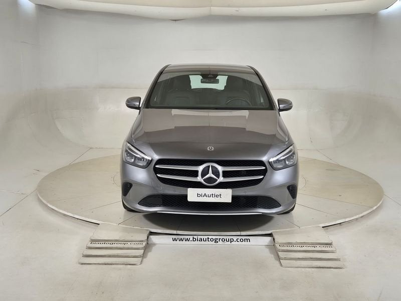 https://cdn-dk.caraffinity.it/dealer/datafiles/vehicle/images/800/1452/1jt5xW2ponWddMNl.jpg