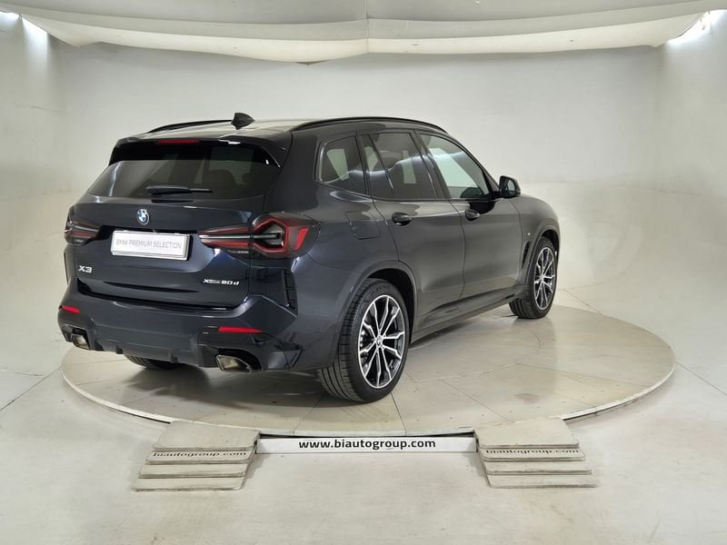 https://cdn-dk.caraffinity.it/dealer/datafiles/vehicle/images/800/1452/1uCFyH6mMWL9Fx6e.jpg