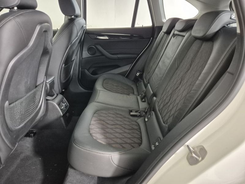 https://cdn-dk.caraffinity.it/dealer/datafiles/vehicle/images/800/1452/21Q1oddyzzfkPzDk.jpg