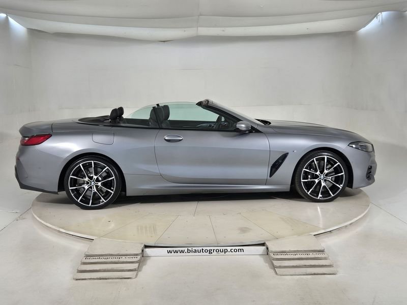 https://cdn-dk.caraffinity.it/dealer/datafiles/vehicle/images/800/1452/2LtGiyRCK7soloVh.jpg