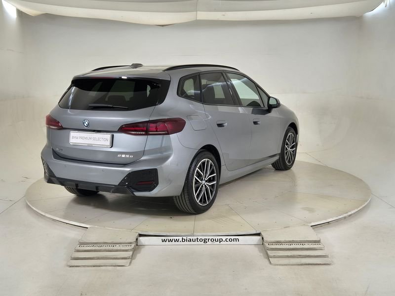 https://cdn-dk.caraffinity.it/dealer/datafiles/vehicle/images/800/1452/3RLpkrnFGZehsIbh.jpg