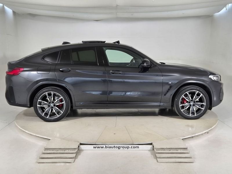 https://cdn-dk.caraffinity.it/dealer/datafiles/vehicle/images/800/1452/3gju75CEUbEtRYDE.jpg